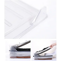 Încărcați imaginea în vizualizatorul Galeriei, Organizator 10 tricouri / camasi EZTAX Slim din plastic Transparent
