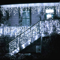 Încărcați imaginea în vizualizatorul Galeriei, Instalație de Crăciun, franjuri cu led tip țurțuri, exterior, 20 metri, 500 LED-uri, interconectabila
