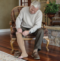 Încărcați imaginea în vizualizatorul Galeriei, 1 + 1 GRATIS - Sosete cu efect compresiv ZIP SOX, ajuta la circulatia sanguina in picioare
