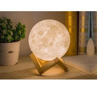 Încărcați imaginea în vizualizatorul Galeriei, Lampa de veghe pentru copii 3D, 8cm, cu suport lemn
