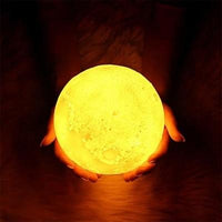 Încărcați imaginea în vizualizatorul Galeriei, Lampa de veghe pentru copii 3D, 8cm, cu suport lemn
