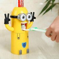 Încărcați imaginea în vizualizatorul Galeriei, Dozator pasta de dinti pentru copii, in forma de Minion
